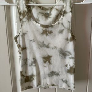 GAP green tie dye top
